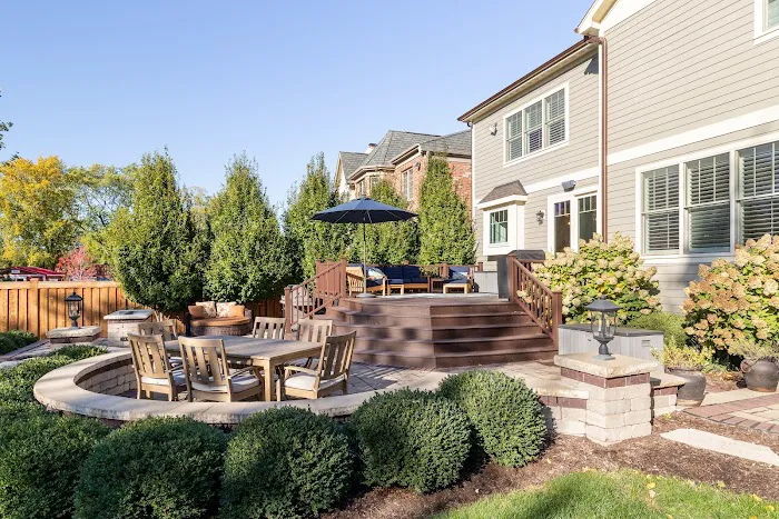 LK Landscaping, LLC Picture 3