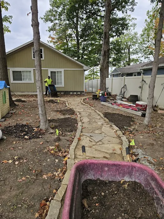 Hamilton County lawn and landscaping Picture 5