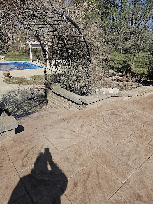 Hamilton County lawn and landscaping Picture 3