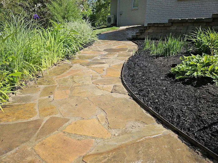 Hamilton County lawn and landscaping Picture 4