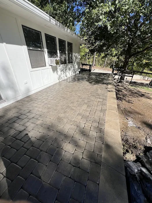 JR Landscapes LLC Picture 3