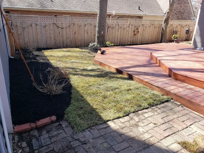 Emerald Meadows Landscaping Picture 8