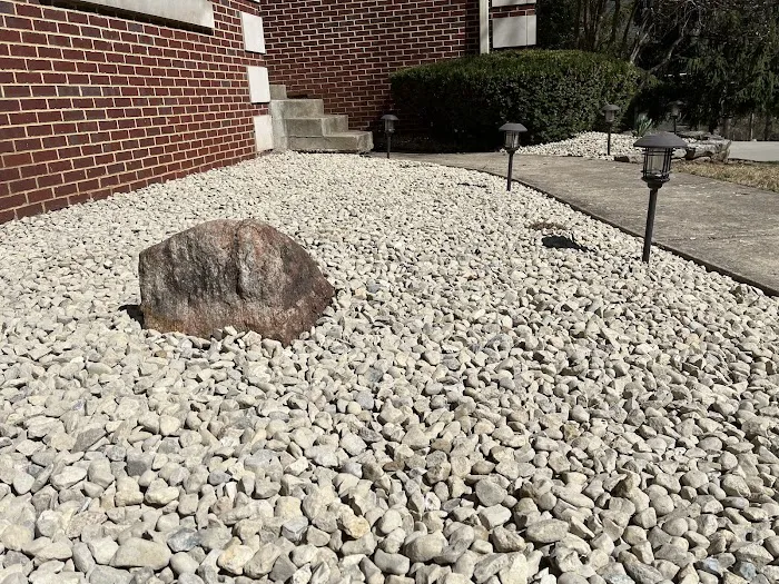 Eclipse Landscaping Picture 6