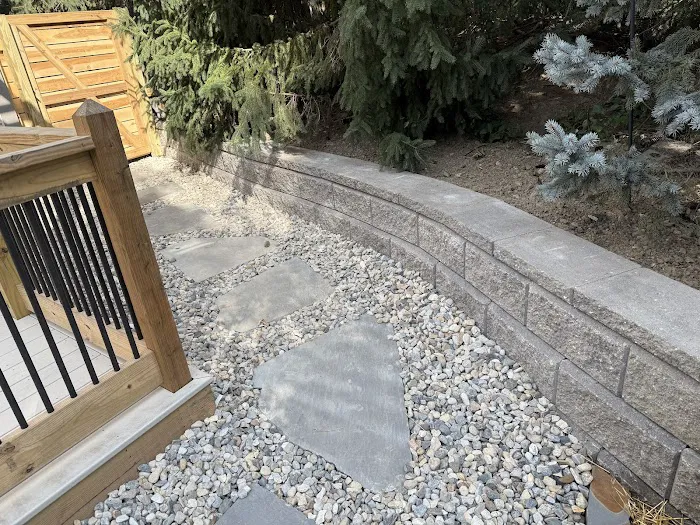 MERINO LANDSCAPE LLC Picture 9
