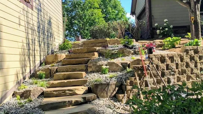 MERINO LANDSCAPE LLC Picture 3