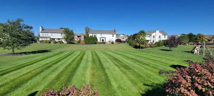 Family Lawncare & Construction Picture 7