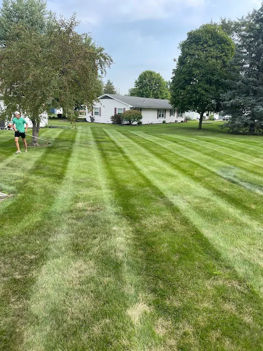 Wilson Brothers Lawn and Landscape Picture 6