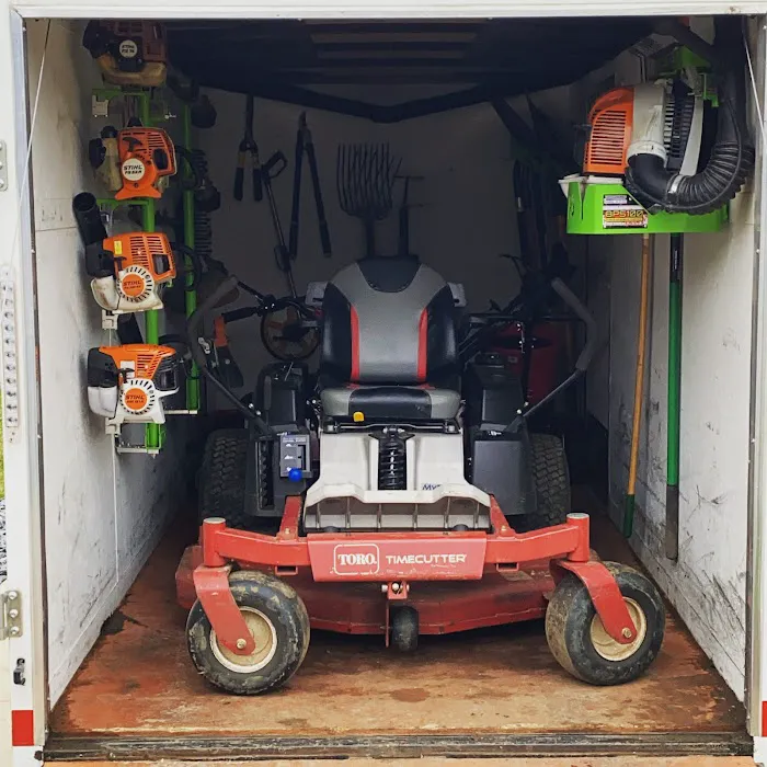 Eastern Iowa Lawn Care Picture 5