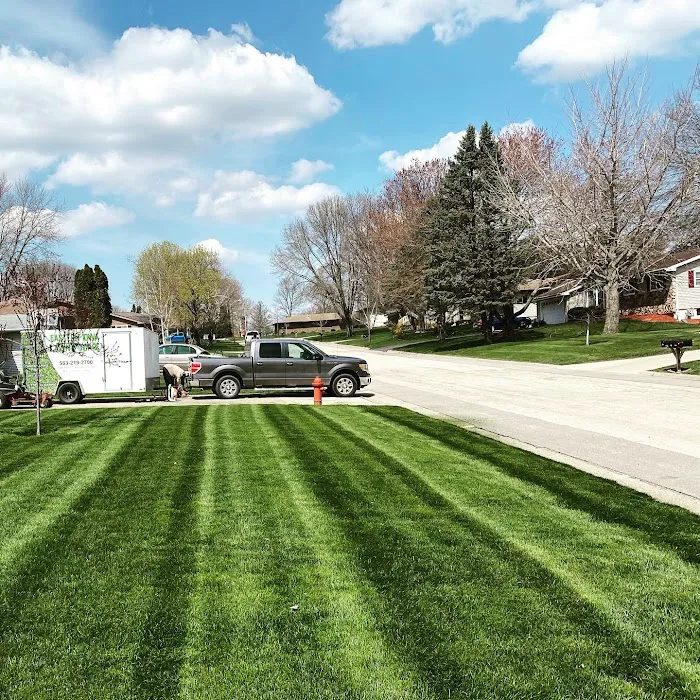 Eastern Iowa Lawn Care Picture 9