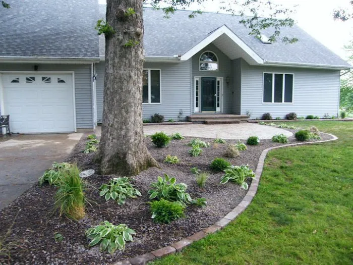 JC Landscape & Maintenance Picture 2