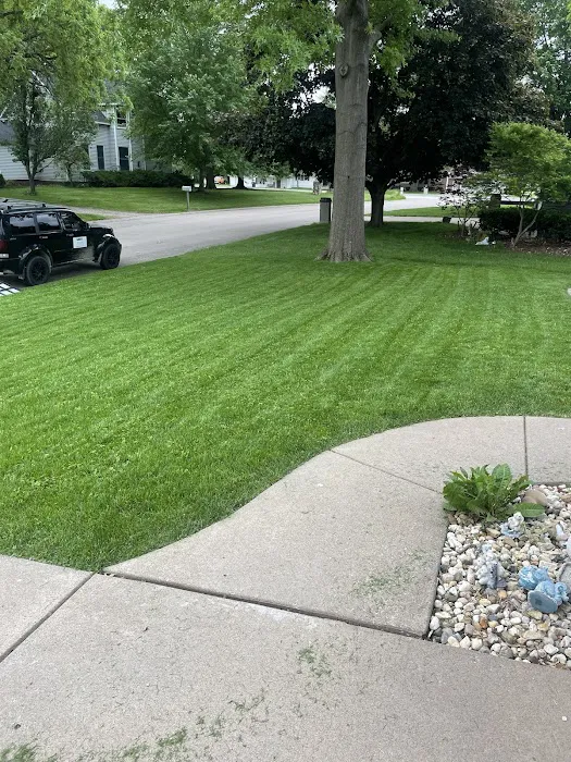 Caden's Mowing Co Picture 7