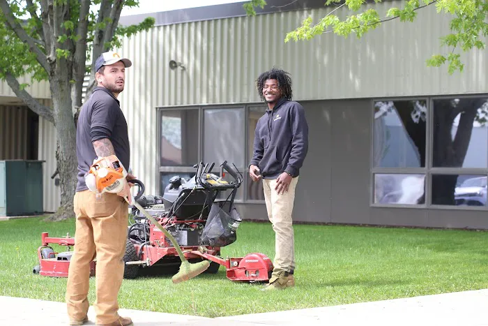 Sparrow Lawn Care Verona Picture 3