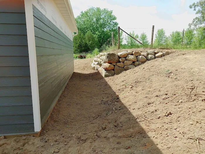 Martinson Excavating Inc Picture 10