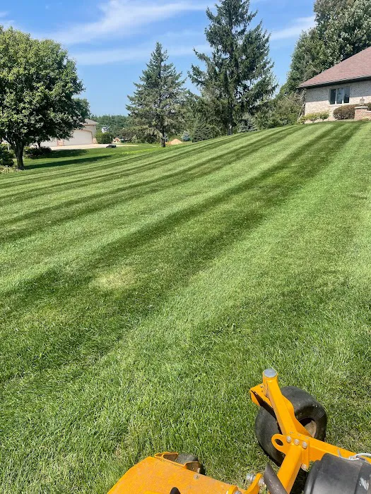 Dreger Lawn & Landscape Picture 6