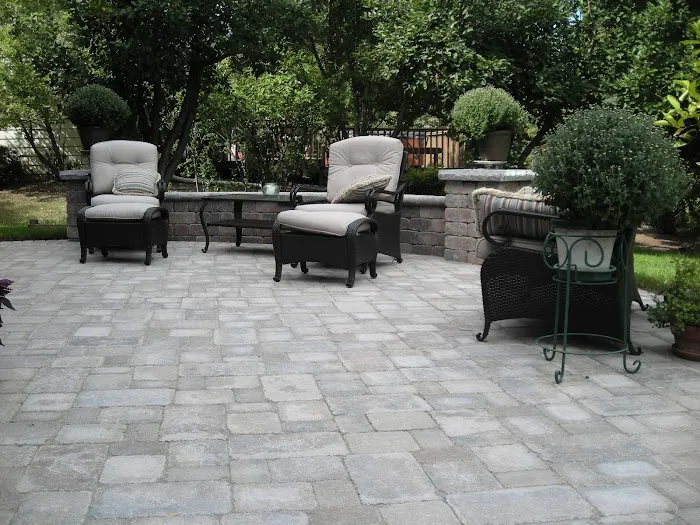 Olson Toon Landscaping Inc. Picture 2