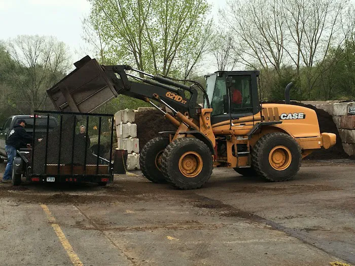 Dubuque Mulch Company Picture 5