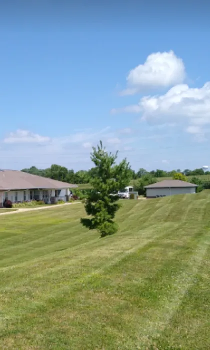 Pauwels Lawn Care Picture 6