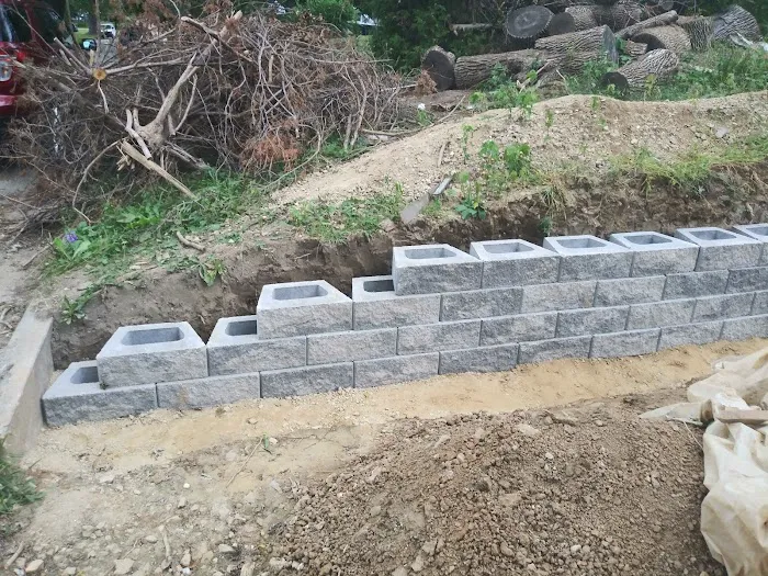 Freiberg's Hardscaping Picture 1