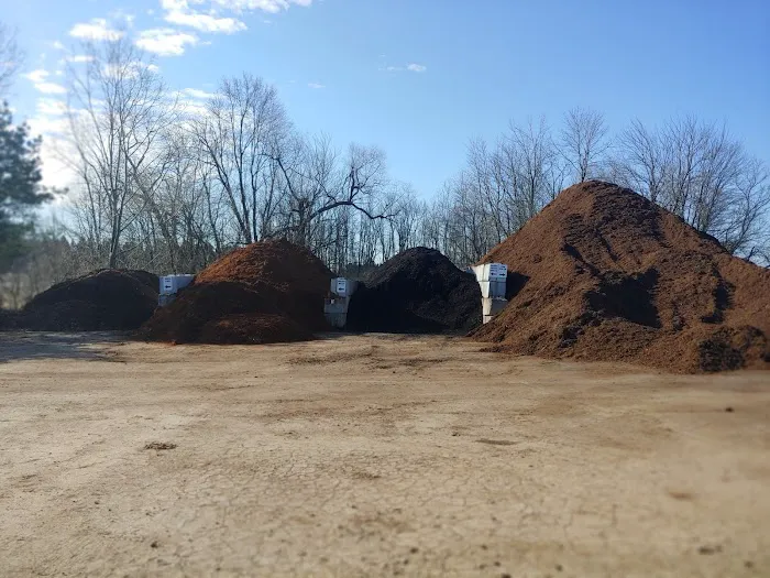Lueder's Lawn Seeding & Trucking, Inc. Picture 7