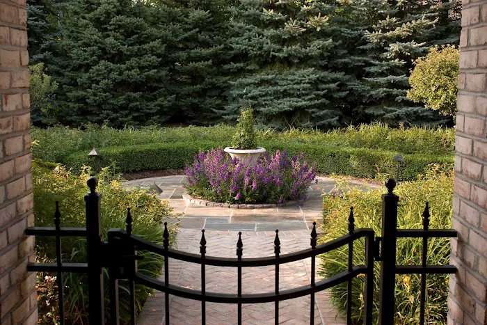 Flagstone Landscaping Picture 4