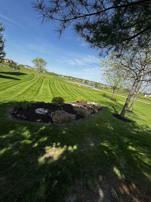 Legendary Lawn Care Picture 2