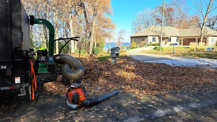 Cutting Edge Lawn Services WI Picture 10
