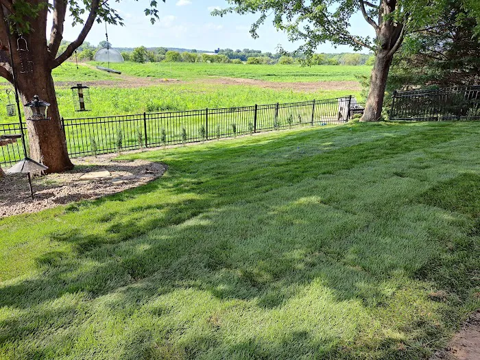 Cutting Edge Lawn Services WI Picture 6