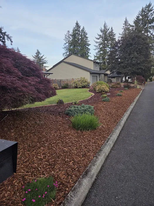 Eric's Lawn & Landscaping Picture 2