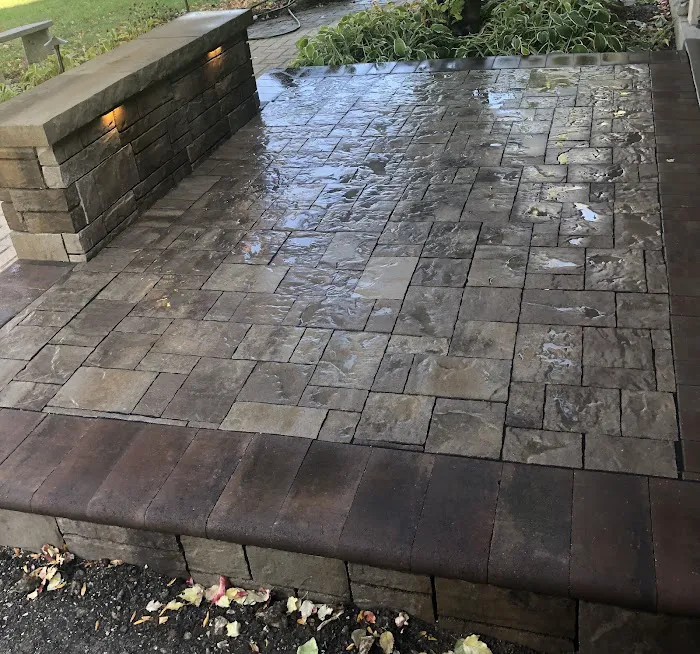 Paradise Lawnscapes LLC Picture 5