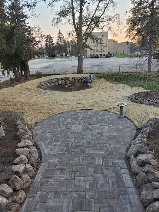 Lawnscapers Inc Picture 1