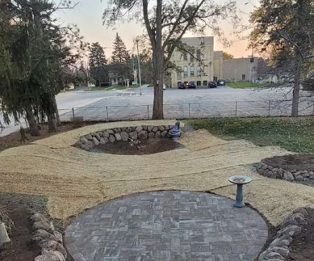 Lawnscapers Inc
