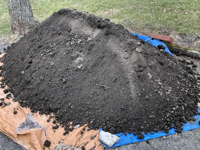 Hellenbrand Landscaping LLC Picture 1