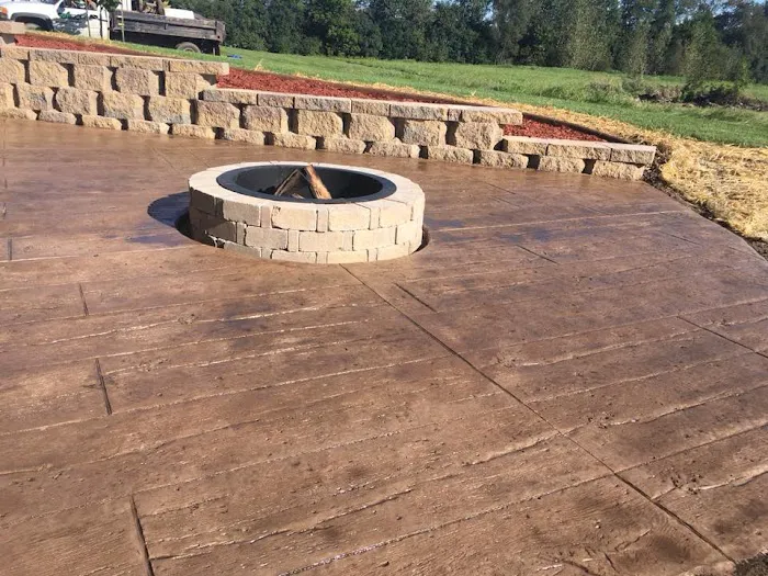 Earthscape Curb & Mulch, LLC Picture 8