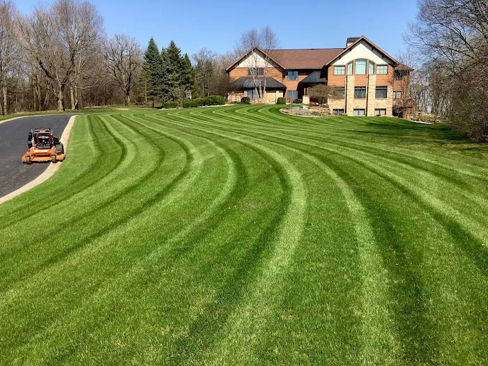 Laufenberg Lawn Care, LLC. Picture 7