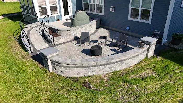 King Maple Landscaping LLC Picture 7