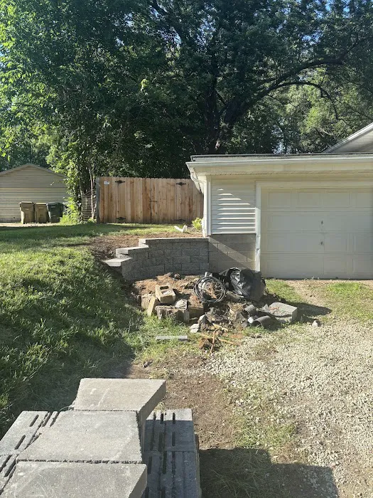 King Maple Landscaping LLC Picture 5