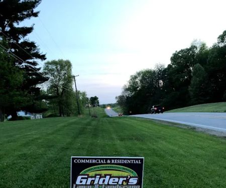 Grideru2019s Lawn & Landscape