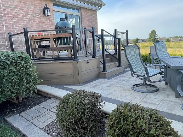 Platinum Deck and Patio Picture 5