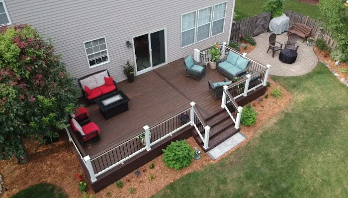 Platinum Deck and Patio Picture 4