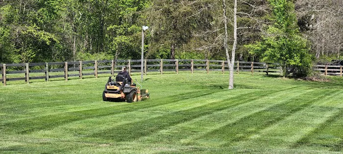 Leaf Hawk Lawncare & Landscaping Picture 8