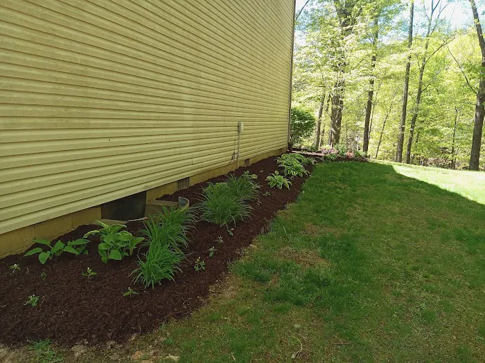 Leaf Hawk Lawncare & Landscaping Picture 4