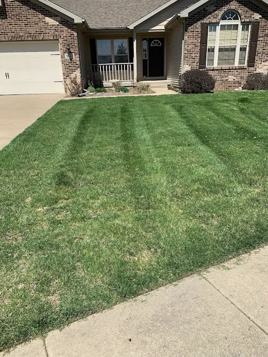 MowCo Lawn Care Picture 7