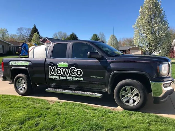 MowCo Lawn Care Picture 2