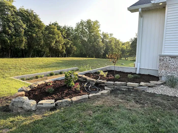 New Leaf Landscaping Picture 7