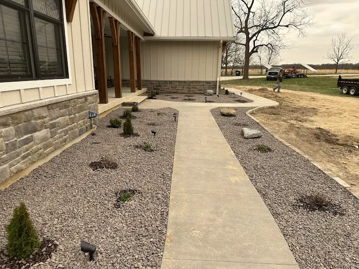 New Leaf Landscaping Picture 9