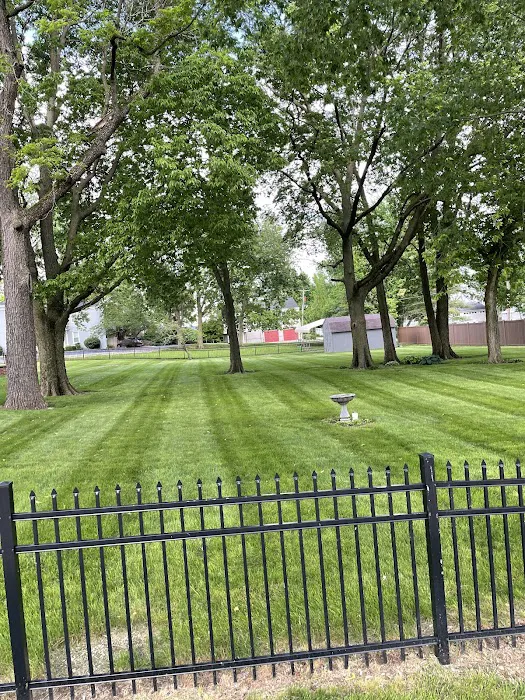 Lawn-Trepreneurs Picture 9