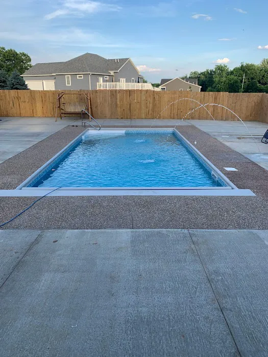 Fattys Pools and Backyard Renovations Picture 6