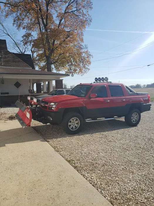 Snyder's Tractor Services Picture 3