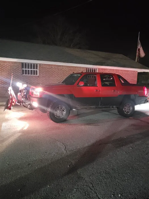 Snyder's Tractor Services Picture 2