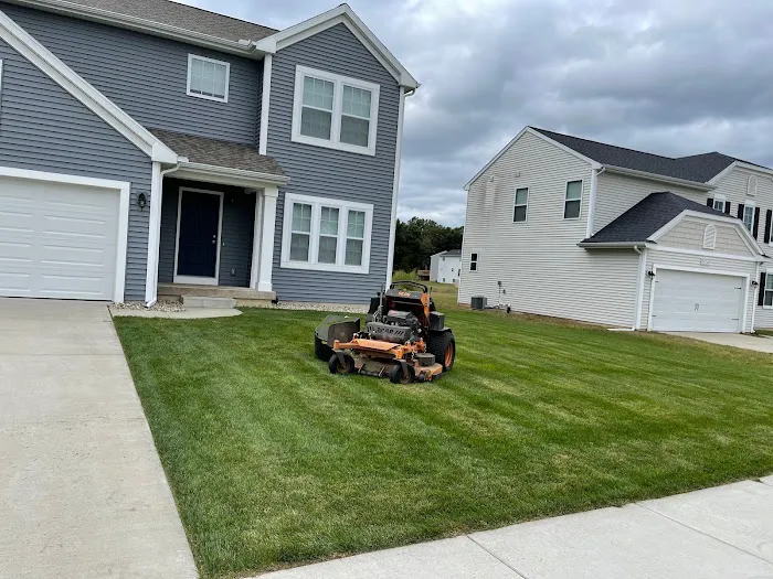 salazar landscaping llc Picture 3
